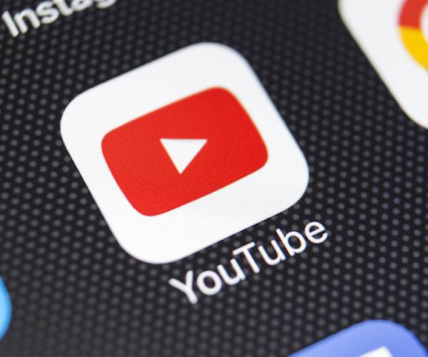 youtube icon on a smartphone
