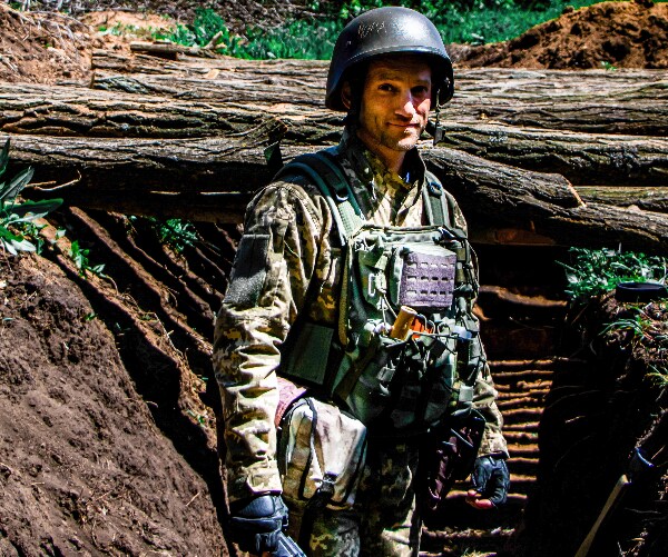 Ukrainian Troops Train in Britain to Use Advanced Rocket Systems