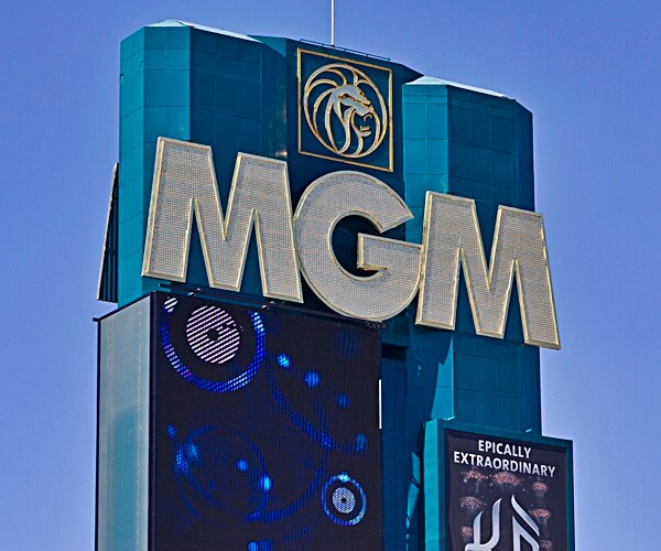 MGM to Sell Bellagio, Circus Circus Resorts to Blackstone for $5B