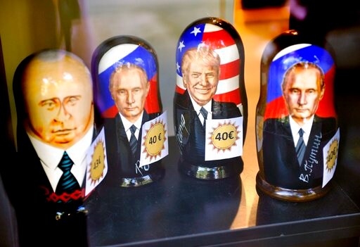 Putin to Meet with Israeli PM, Iranian Official in Moscow