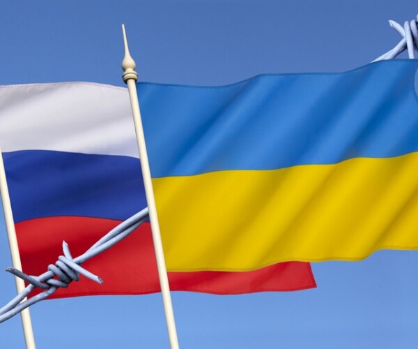 Flags of Russia and Ukraine
