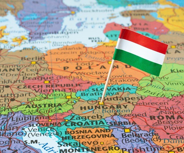 In Virtual Fashion, Hungarians Mark Beginning of Soviet Empire's End