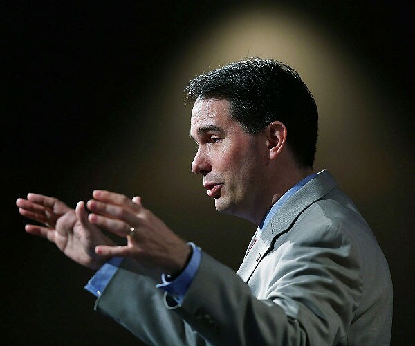 Wis. Pundit: Trump Attacking Scott Walker 'Dumb Idea' in Home State