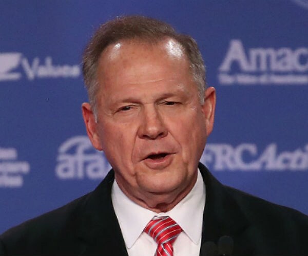 AL Editorial Board: 'Unthinkable' for Moore to Hold Office