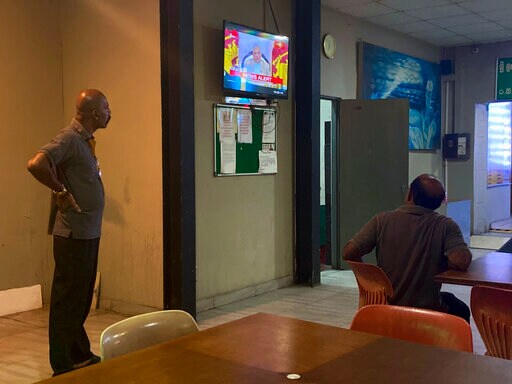 Sri Lanka PM Invites Protesting Youth to Join Governance