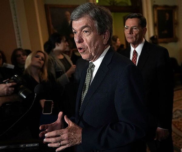 41 Senators Urge HHS to Restore Abortion Rules for Title X Grants