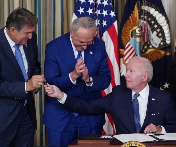 Peter Morici: Bidenflation & the False Sense of Prosperity