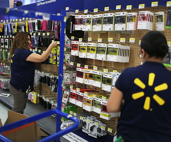 Bernie Sanders: Wal-Mart's Walton Family Should 'Get Off Welfare'