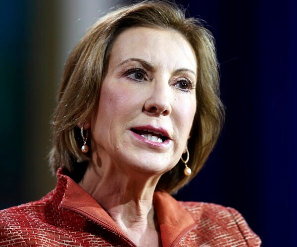 Carly Fiorina Says Rose Bowl Tweet 'Tongue-in-Cheek'