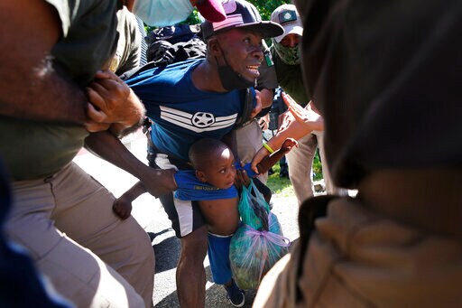 EXPLAINER: Mexico Confronts Complex Position on Immigration