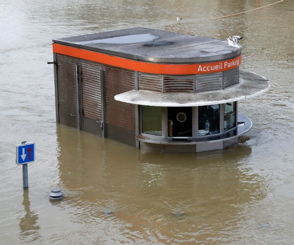Floodwaters Hit Peak in Paris, Now Threaten Normandy