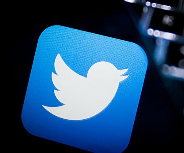 Twitter Teams With Bloomberg for 24-Hour News Channel