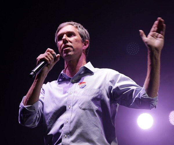 beto o'rourke speaks to supporters