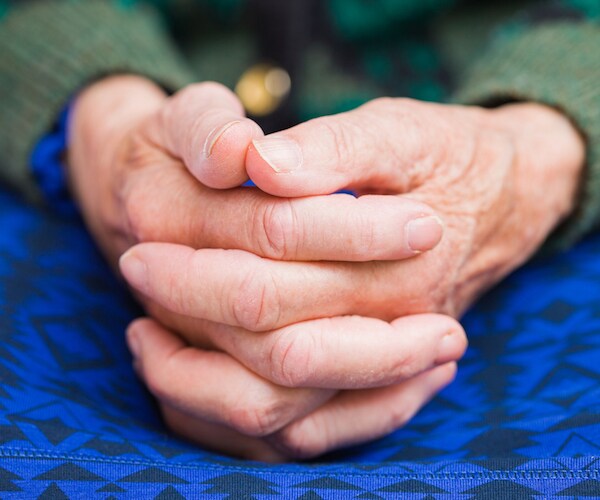 Boy Visits Sick Grandmother in Neighborhood, Kindness Goes Viral