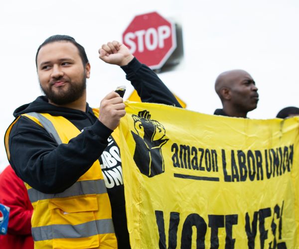 Workers at 3rd NY Amazon Site Vote on Union