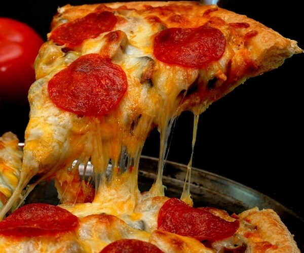 Papa John's to End NFL Deal as New CEO Confronts Sluggish Pizza Sales