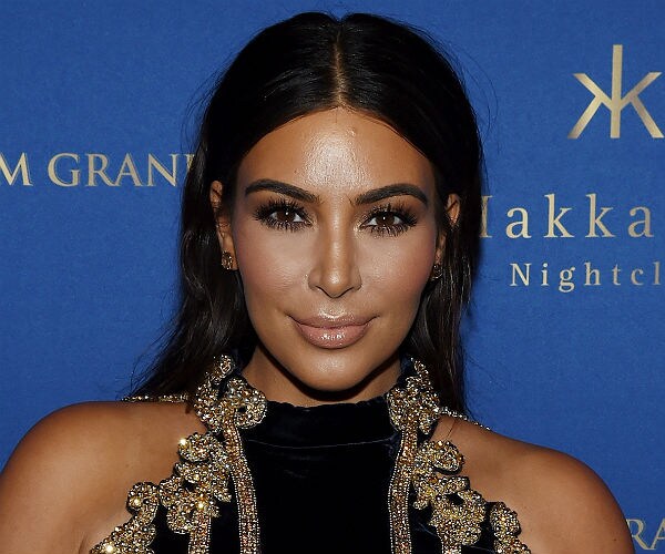 Kim Kardashian West Slams WSJ Over Armenian Genocide Ad 