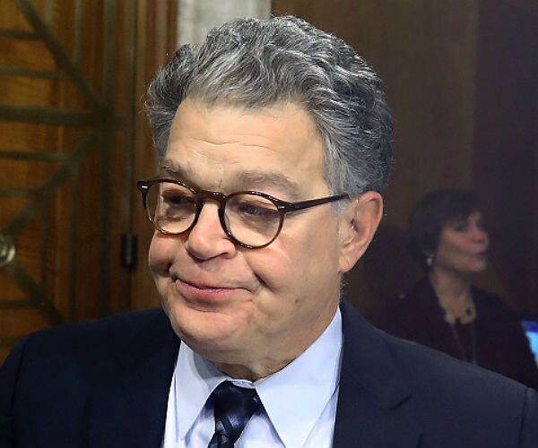 WH on Franken, Trump Accusations: Franken 'Admitted Wrongdoing'