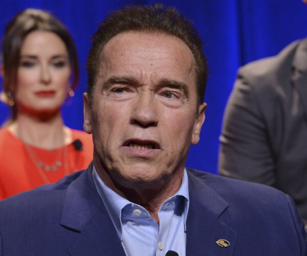 Schwarzenegger Responds to Trump's Diss: 'Why Don't We Switch Jobs'