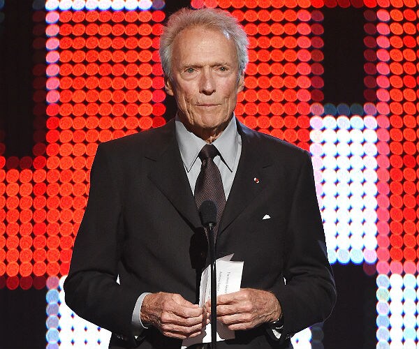 Mike Huckabee Praises Clint Eastwood on Facebook