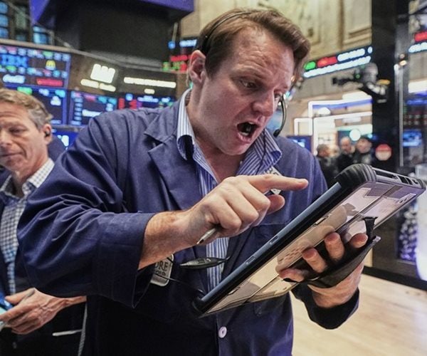 US Stocks Outperform Global Rivals in Iran Fallout—for Now