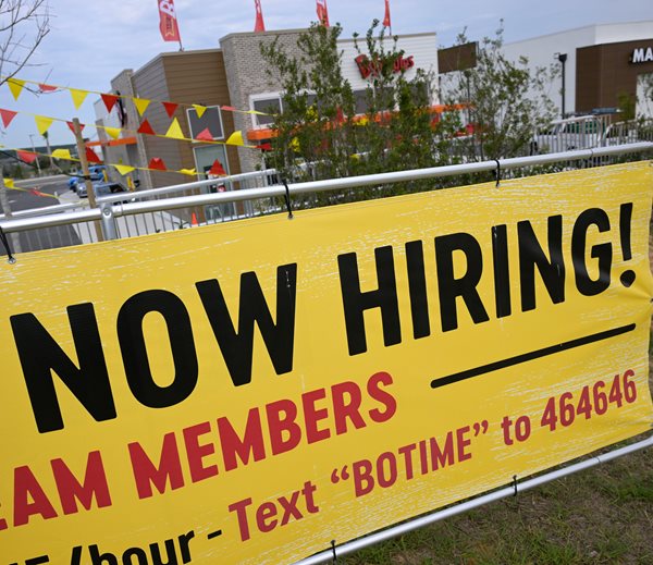 FullTime Jobs Suggest Recession Risks Higher Than Thought