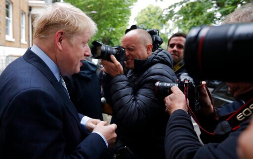 UK Tories Accuse Favorite Boris Johnson of Ducking Scrutiny