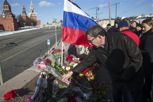 EU Ambassadors Pay Respects to Slain Russian Politician