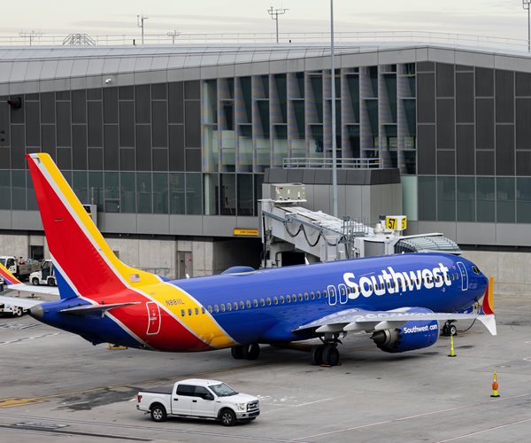 Southwest Cancels Thousands More US Flights Tuesday
