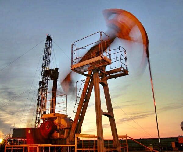 Baker Hughes: Drillers Add Rigs for First Time Since March in Strong Recovery