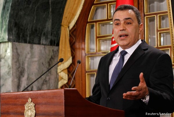 Tunisia's New Government of Independents Sworn in