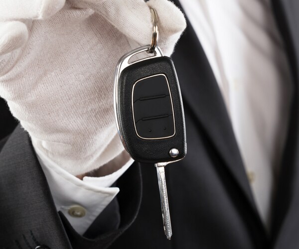 Woman Unknowingly Drives 'Stolen' Car for 2 Weeks