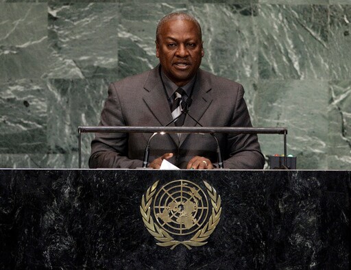 Lawsuit Says US Held West African Migrants in Straitjackets for 16 Hours on Flight to Ghana