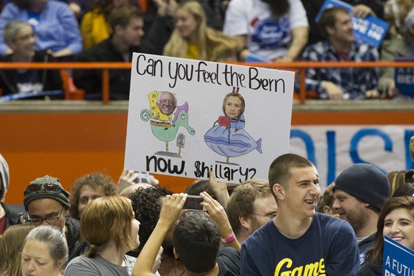 Clinton Leads Sanders: So Who Is More Popular?