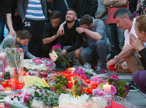 Bavarian Official Says Military Aid Needed in Time of Crisis