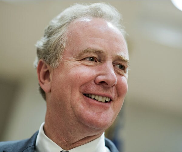 Van Hollen: Trump Budget 'a Scam' That Only Helps the Rich