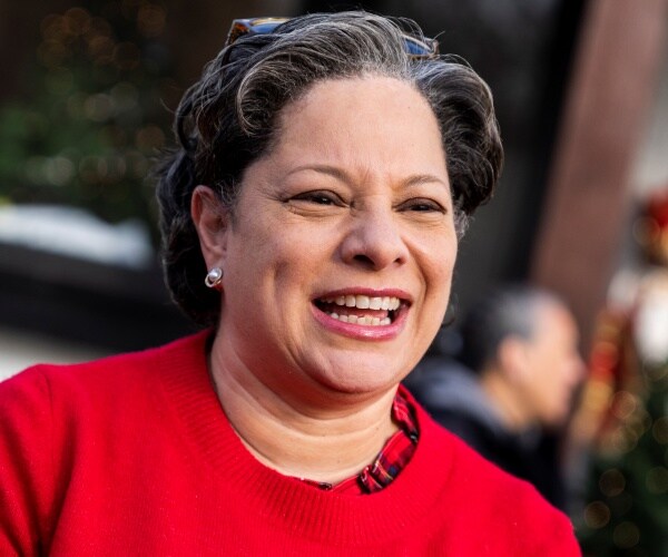 jennifer mcclellan smiles