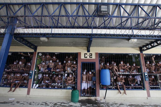 El Salvador Prosecutors Search Prisons in Pact Investigation