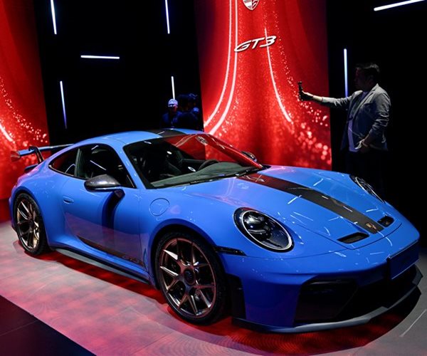 Porsche Swings to $1.1 Billion Quarterly Loss