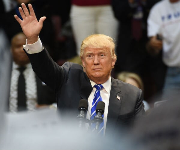 Trump at SC Rally: 2016 Is an 'Election of Competence'