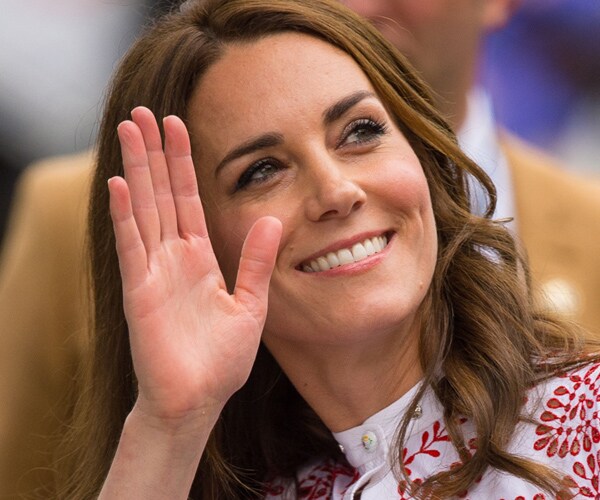 Kate's Pregnancy Breaks a Sad Diana Summer