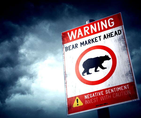 Martin Feldstein: Stocks Will Face Downward Pressure from Rising Interest Rates