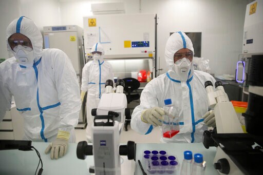 UK Clears 6th COVID Shot Despite Canceling Deal for Doses