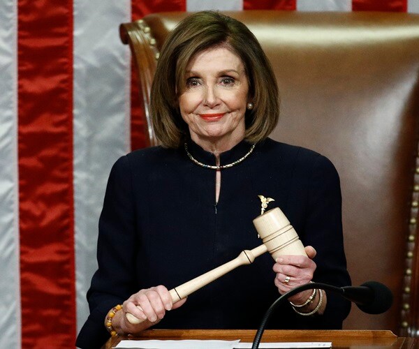 Pelosi-Mnuchin Stimulus Buzz Masks Deep Divide to Getting a Deal