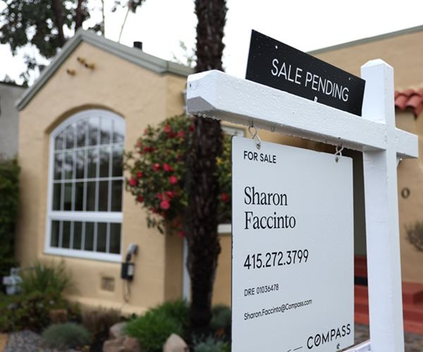 Pending Home Sales Rise Unexpectedly