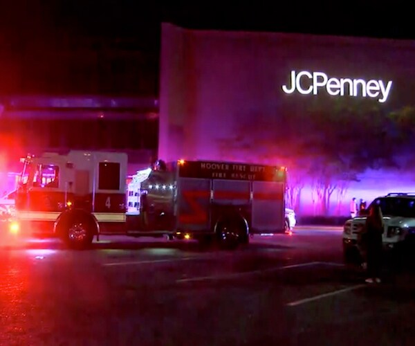 Police Admit They May Have Shot Wrong Man in Alabama Mall Shooting 