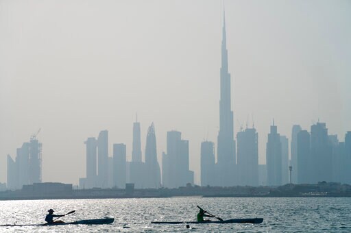 UAE Orders Government Shakeup as Virus Erodes Economic gains