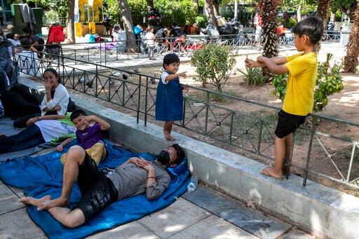 Minister: Over 10,000 Migrants Stopped from Entering Greece