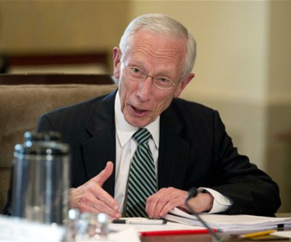 Fed's Fischer: Low Inflation Won't Persist as Job Market Heals
