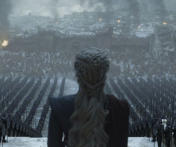 'Game of Thrones' 8 Shocking Moments From the Finale(02)